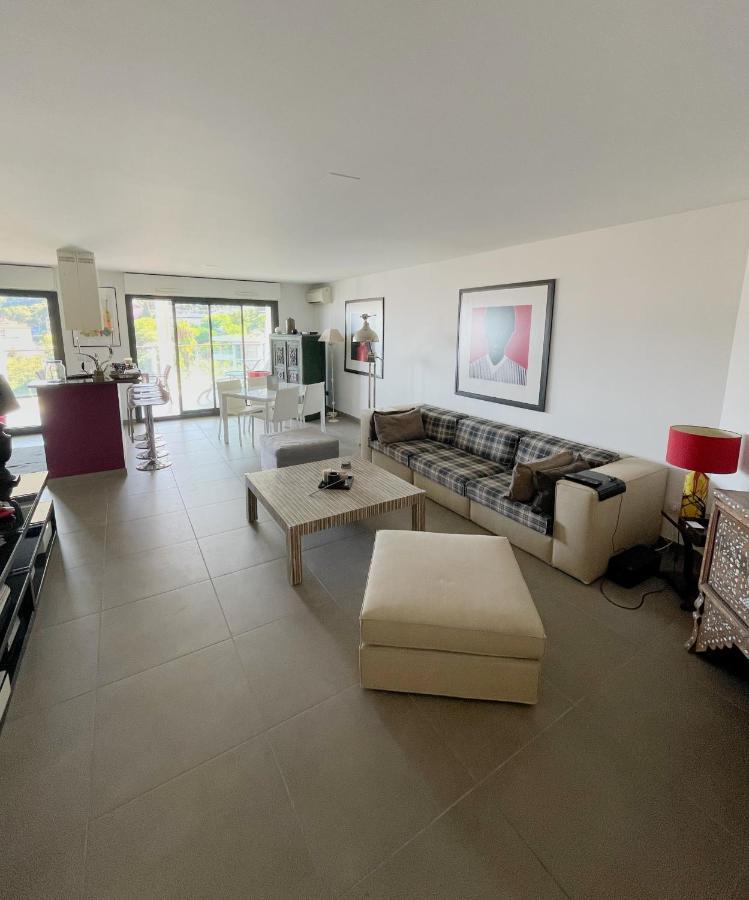 Grand 3 Pieces Avec Terrasse Vue Mer Tout Confort Beausoleil Exterior photo